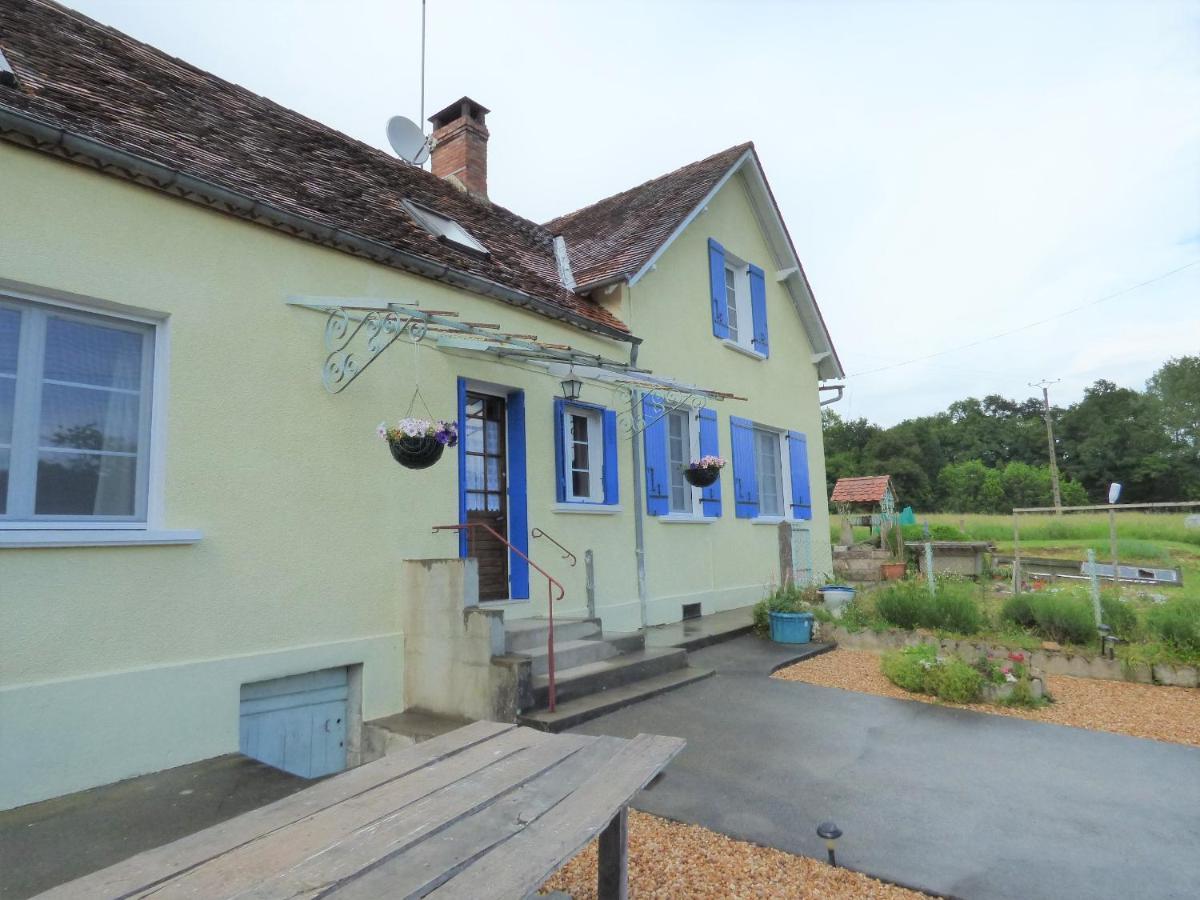 Les Tibles Bed & Breakfast Nanthiat Exterior photo