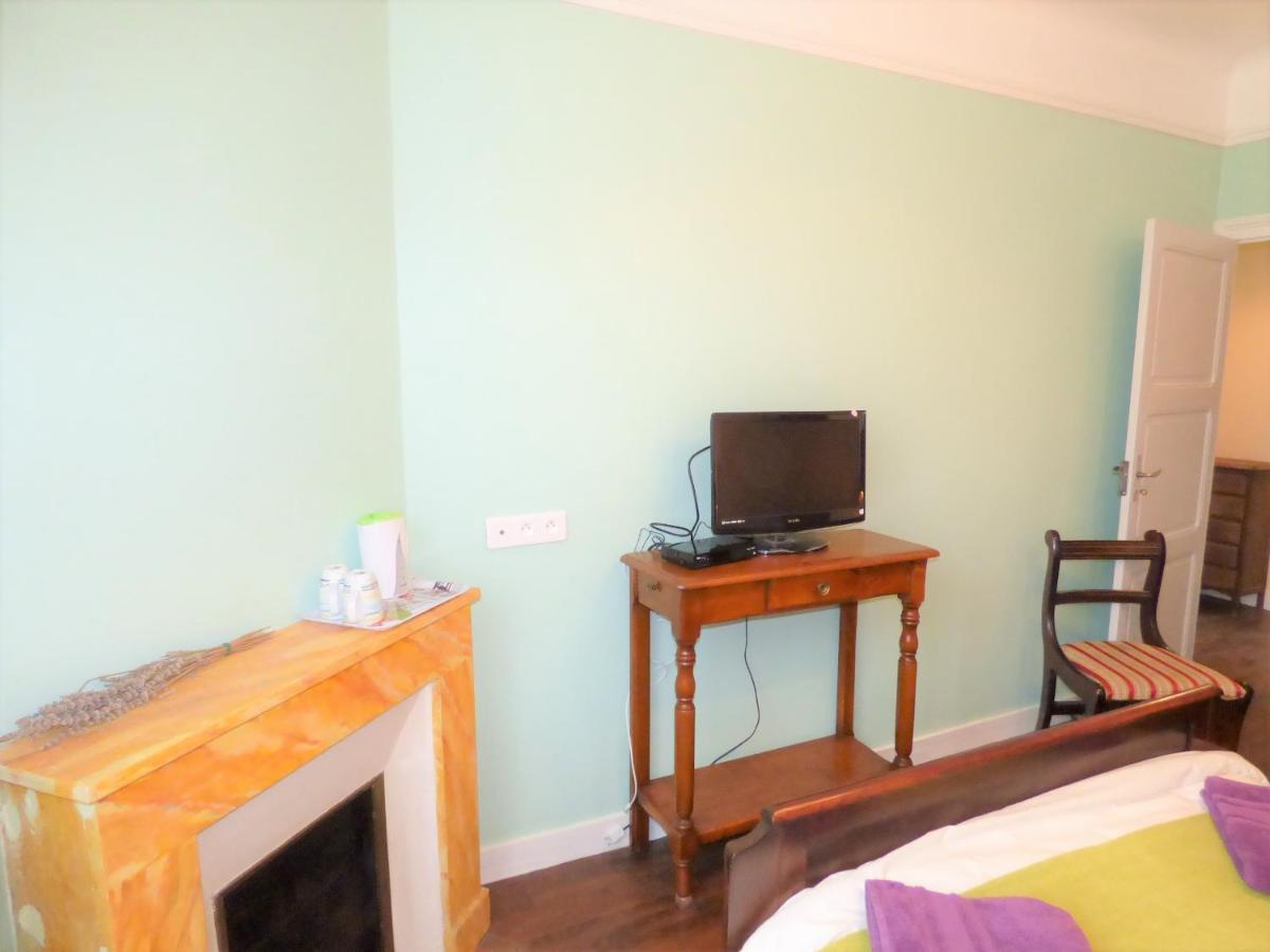 Les Tibles Bed & Breakfast Nanthiat Exterior photo